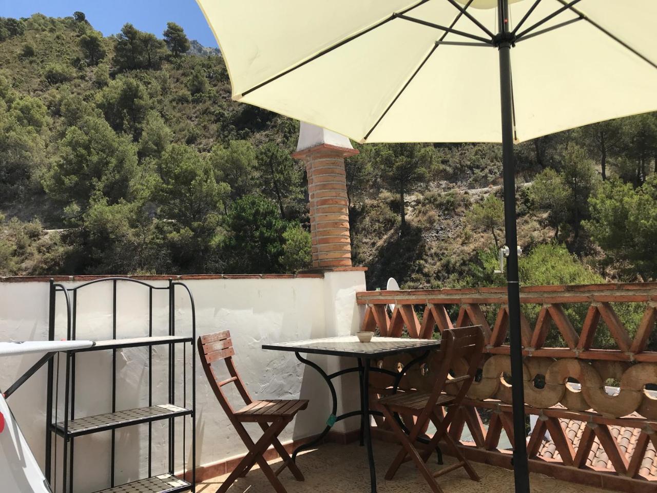 B&B The Lost Village El Acebuchal Frigiliana Exteriör bild